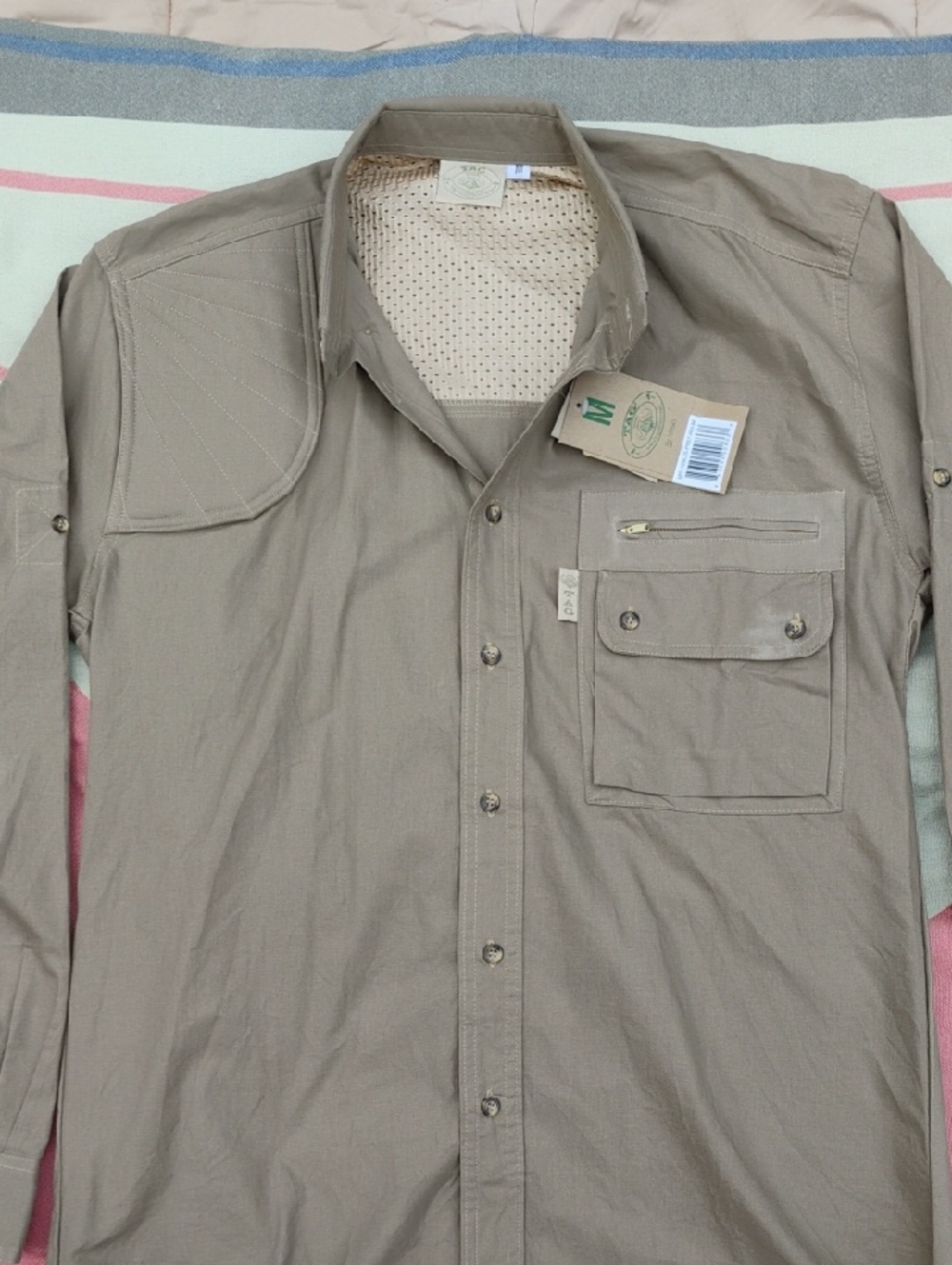 Tag Safari Hunter Shirt Medium - Picture 2 of 16
